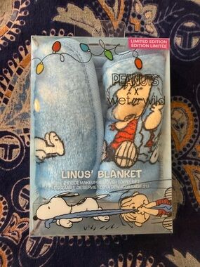 PEANUTS Linus’ Blanket Makeup Towel